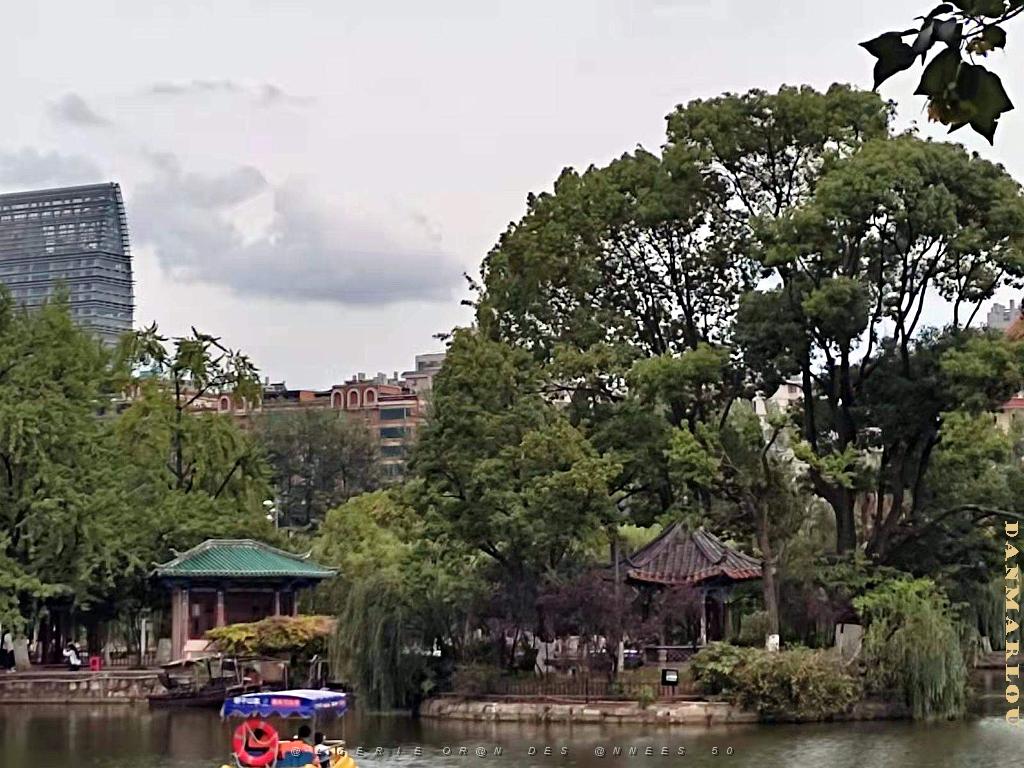 Kunming - Parc Cuihu - 04.jpg